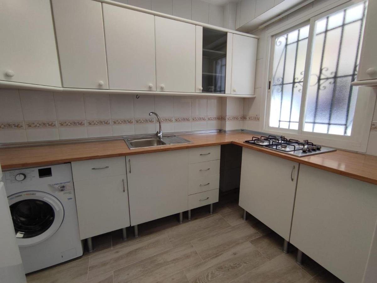 Apartamento En El Centro De San Pedro Alcantara 马尔韦利亚 外观 照片